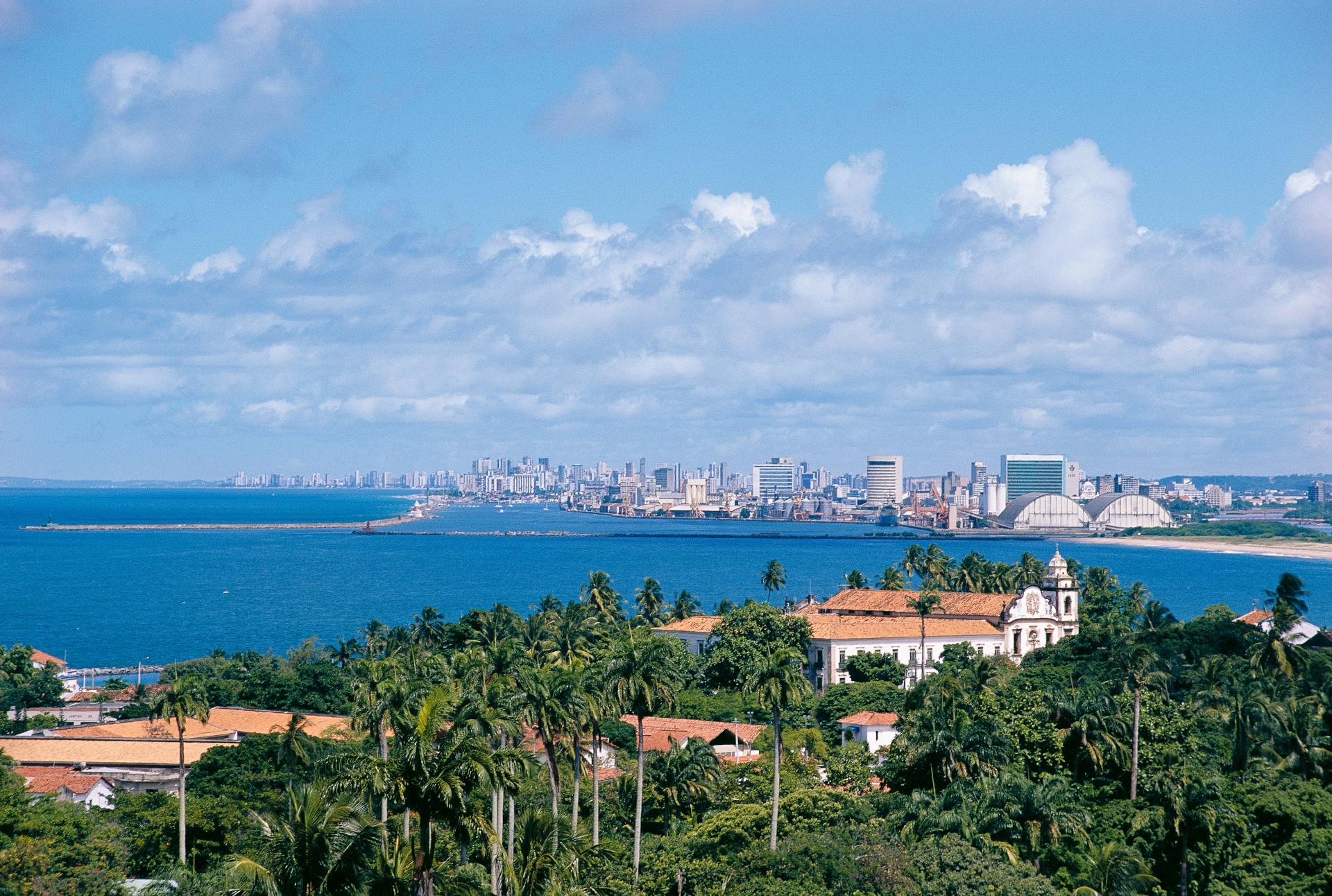 Traumhafter Blick auf Recife, den Sitz des Instituto Ricardo Brennand Blick auf Recife, Sitz des Instituto Ricardo Brennand