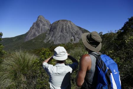Das Orgelpfeifengebirge in Brasilien bietet faszinierende Fernwanderwege
