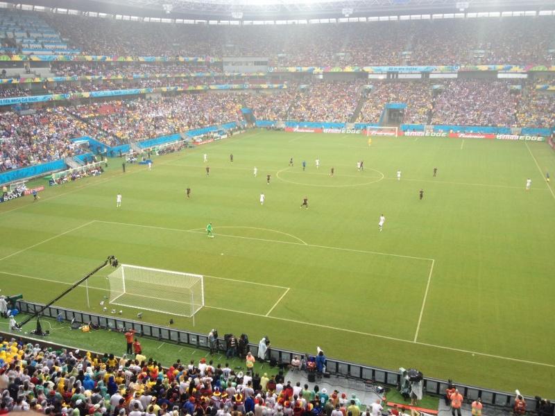 Public Viewing in Deutschland zur WM in Brasilien gesichert Brasilianisches Fußballstadion in Recife