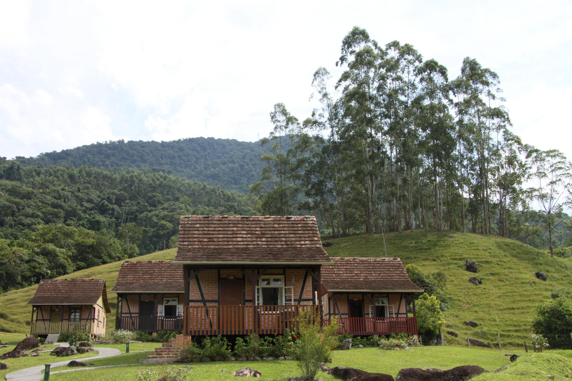 Typische Landschaft im Vale Europeu im Bundesstaat Santa Catarina