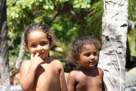 Wohlstand in Brasilien steigt kontinuierlich Brasilianische Kinder in Bahia