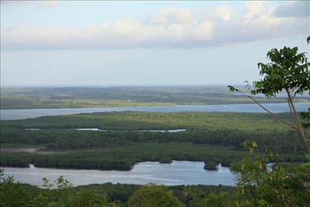 Informationen zu Alternativen Energien in Brasilien Flusslandschaft in Brasilien