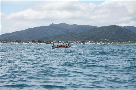 Boot Tour vor der Küste von Brasilien