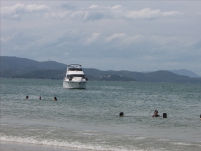 Schwimmer vor der Kúste von Florianopolis