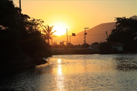 Sonnenuntergang auf der Insel Florianopolis in Brasilien