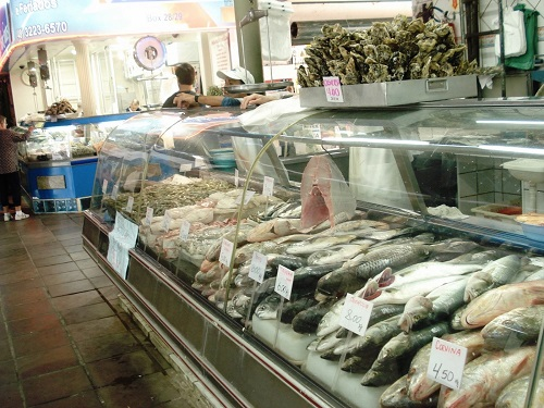 Fischtheke in Brasilien