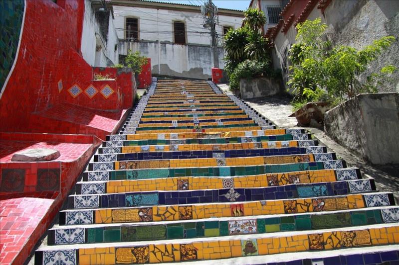 Die olympischen Spiele der brasilianischen Favelas Escadaria Selaron in Rio de Janeiro