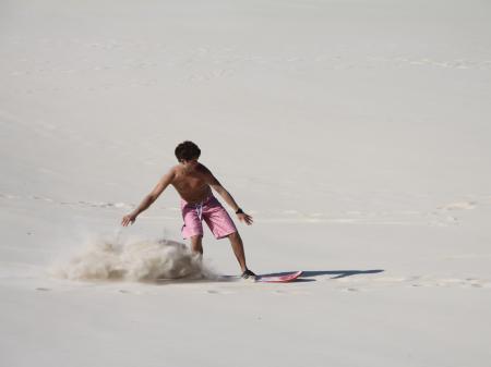 Sandboarden auf den Joaquina-Dünen in Florianopolis