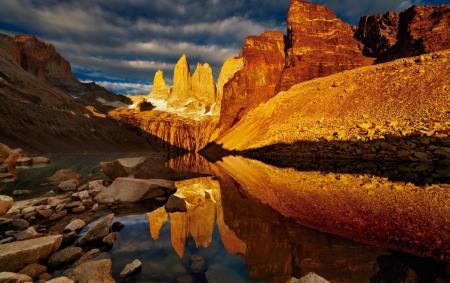 Entdecken Sie die Flüsse des Torres del Paine Nationalpark auf einer Kayaktour