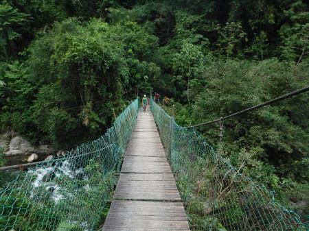 Begeben Sie sich auf einer Aktivreise und wandern Sie durch unberührte Landschaft zur Ciudad Perdida