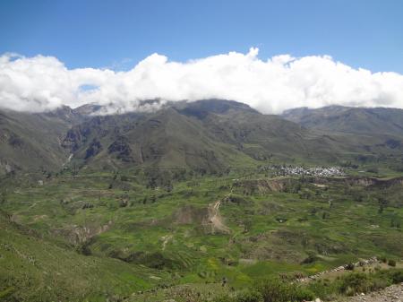 Begeben Sie sich auf eine Reise durch den Colca Canyon in Peru