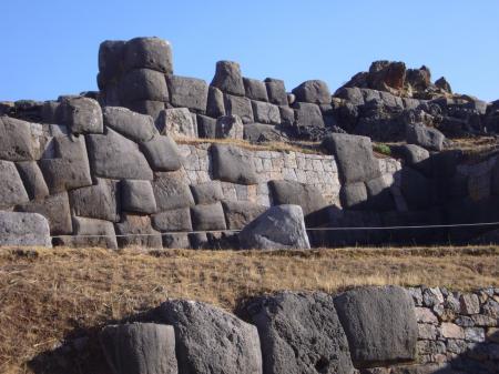 Begeben Sie sich auf die Spuren der mächtigen Inka Kultur und bestaunen Sie ihre Bauten auf einer Peru Reise