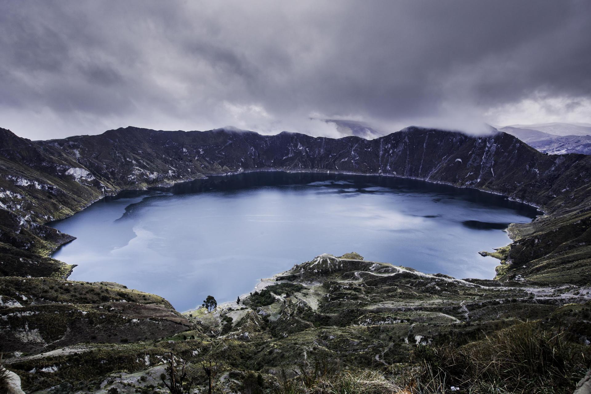 Besuchen Sie die Quilotoa Kraterlagune auf einer Rundreise in Ecuador 