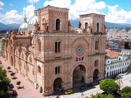 Entdecken Sie die kolonialen Bauten Quitos auf einer Stadttour durch Ecuadors Hauptstadt