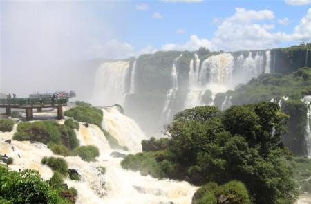 Erlebnisreiche Gruppentour zur argentinischen Seite der Iguacu-Fälle
