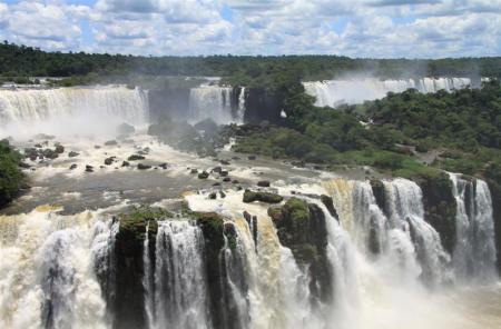 Brasilianische Seite der Iguacu Fälle