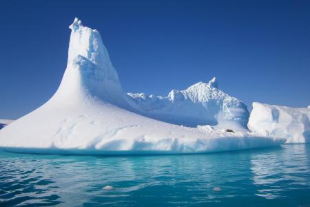 Auf dieser Antarktis Kreuzfahrt gelangen Sie in eine zauberhafte Welt aus Eis