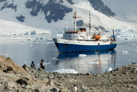 Auf dem Kreuzfahrtschiff Ushuaia fahren Sie von Argentinien bis in die Antarktis