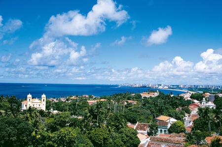 Blick auf Olinda, Meer und Recife