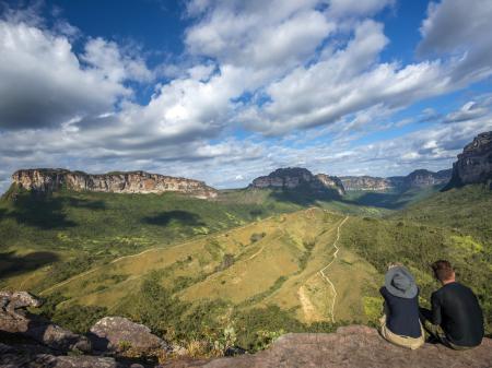 Gäste bestaunen die Aussicht in der Chapada Diamantina