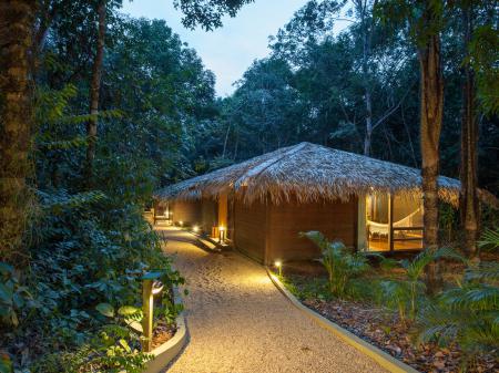 Komfortable Cottages in der Anavilhanas Lodge im Amazonas-Regenwald