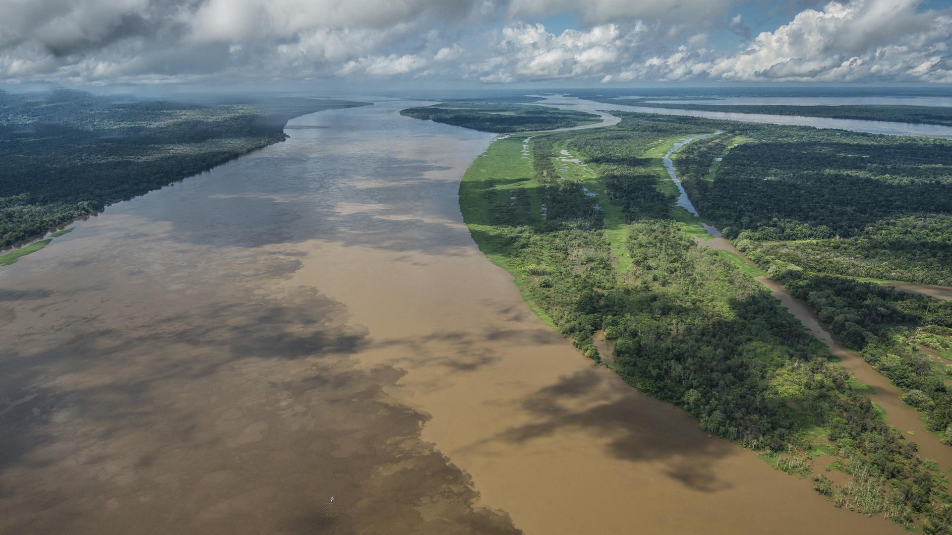 8 Tage Reisebaustein - Schiffsexpedition Jau in Kleingruppe auf dem Amazonas in Brasilien