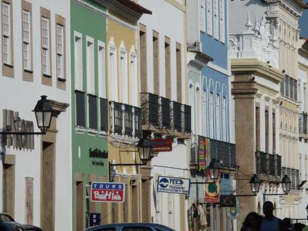 Bunte Häuserfassaden in Salvador da Bahia