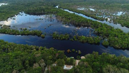 Luftaufnahme der Amazon Tupana Lodge