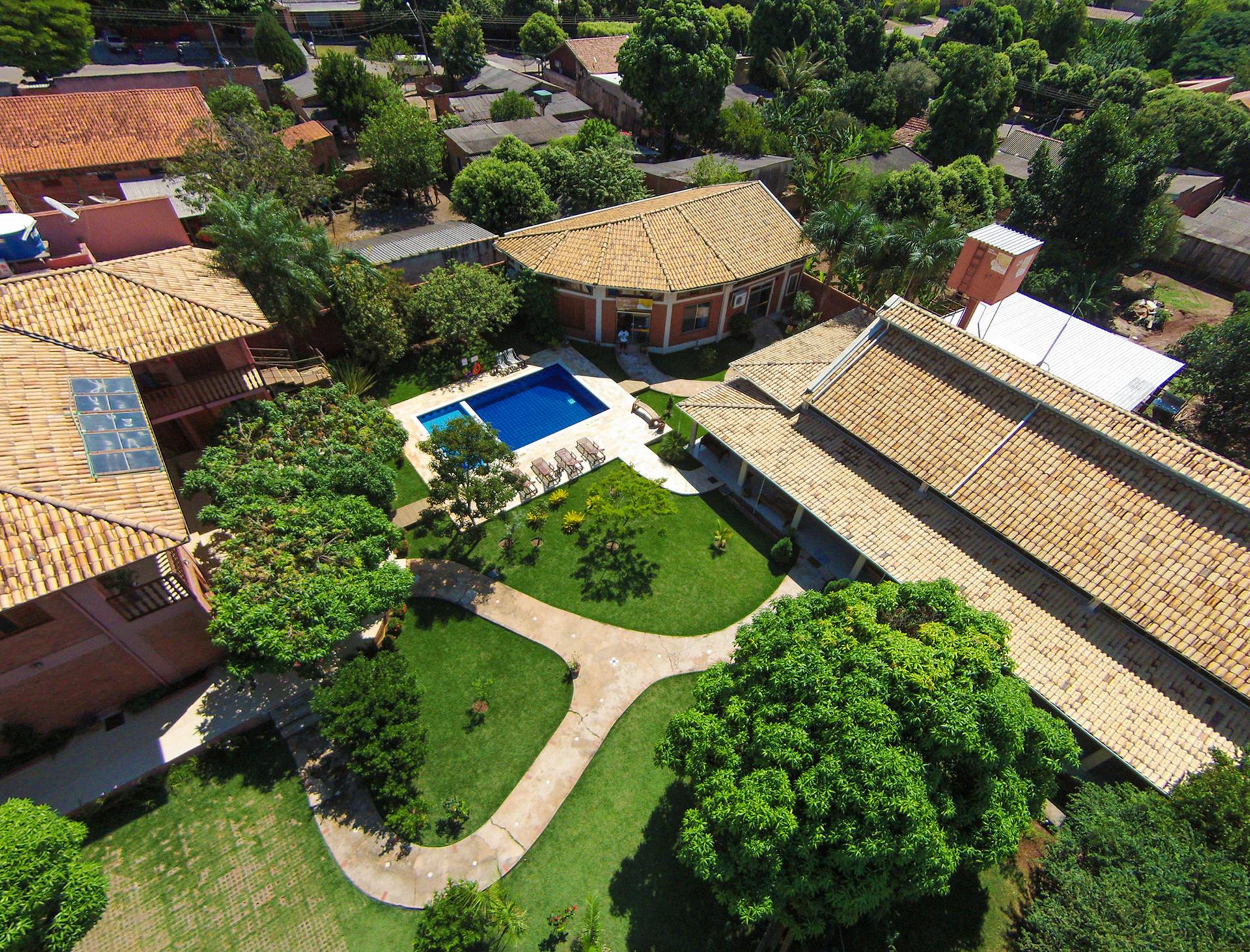 Luftaufnahme der Pousada Galeria Artes in Bonito, Brasilien