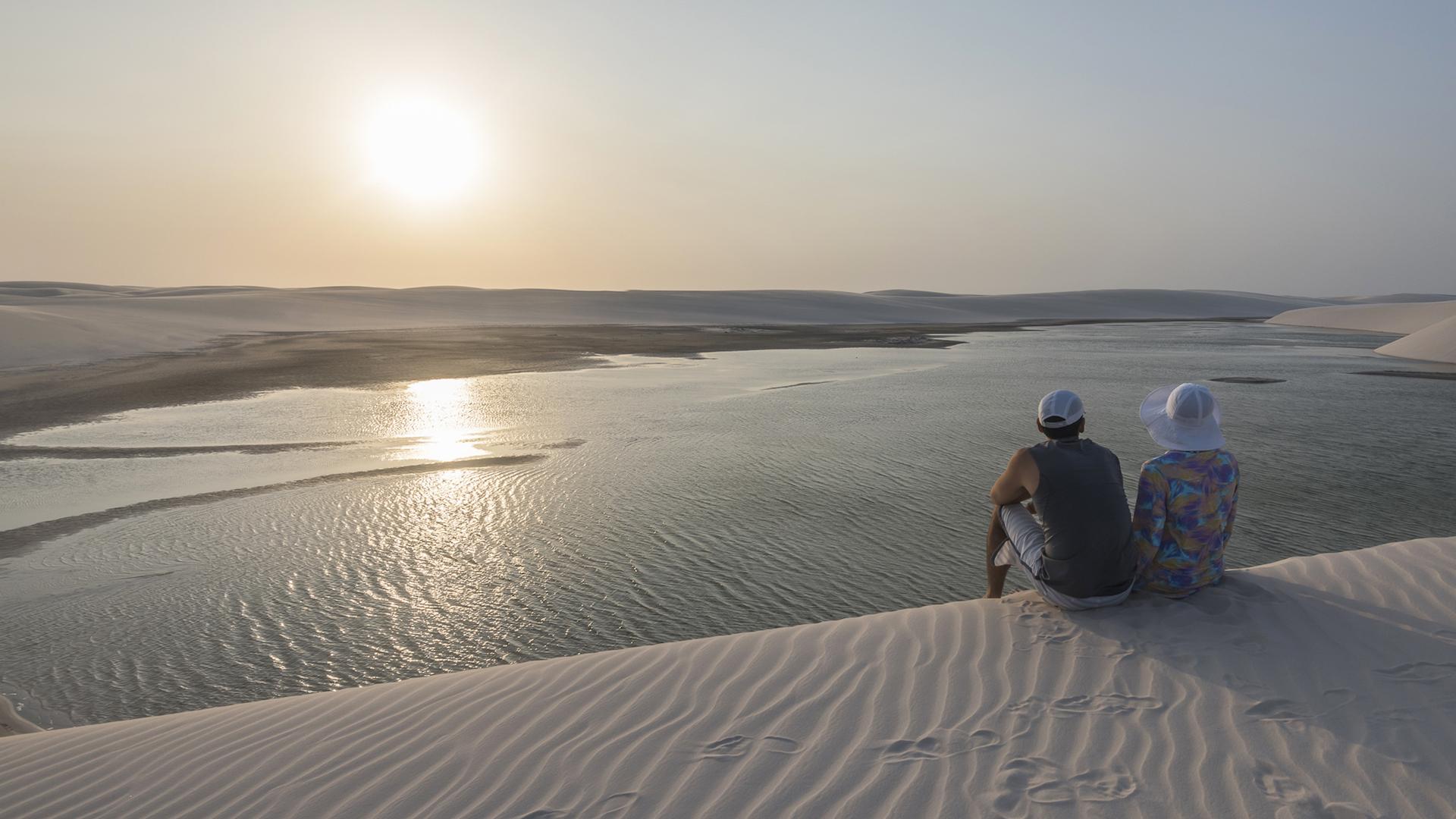 Stimmungsvoller Sonnenuntergang in den Lencois Maranhenses