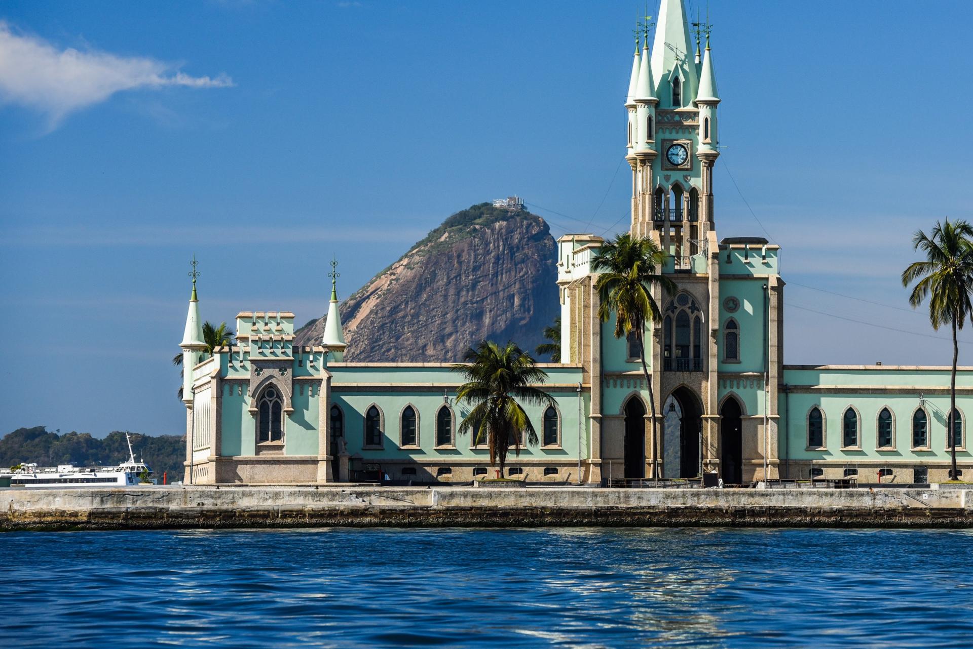 Tagestour Bootsfahrt Guanabara Bucht Blick auf Ilha Fiscal