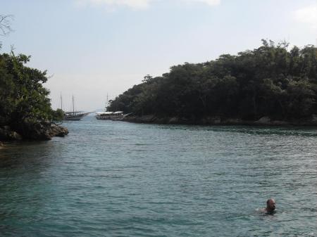 Ilha Grande Schwimmen in Lagune