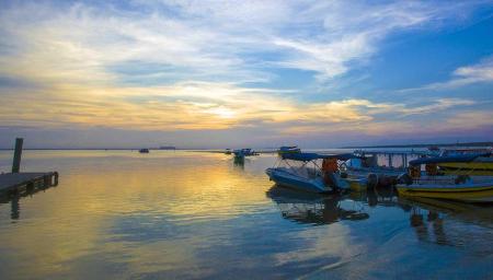 Sonnenuntergang auf der Ilha do Mel in Süd-Brasilien