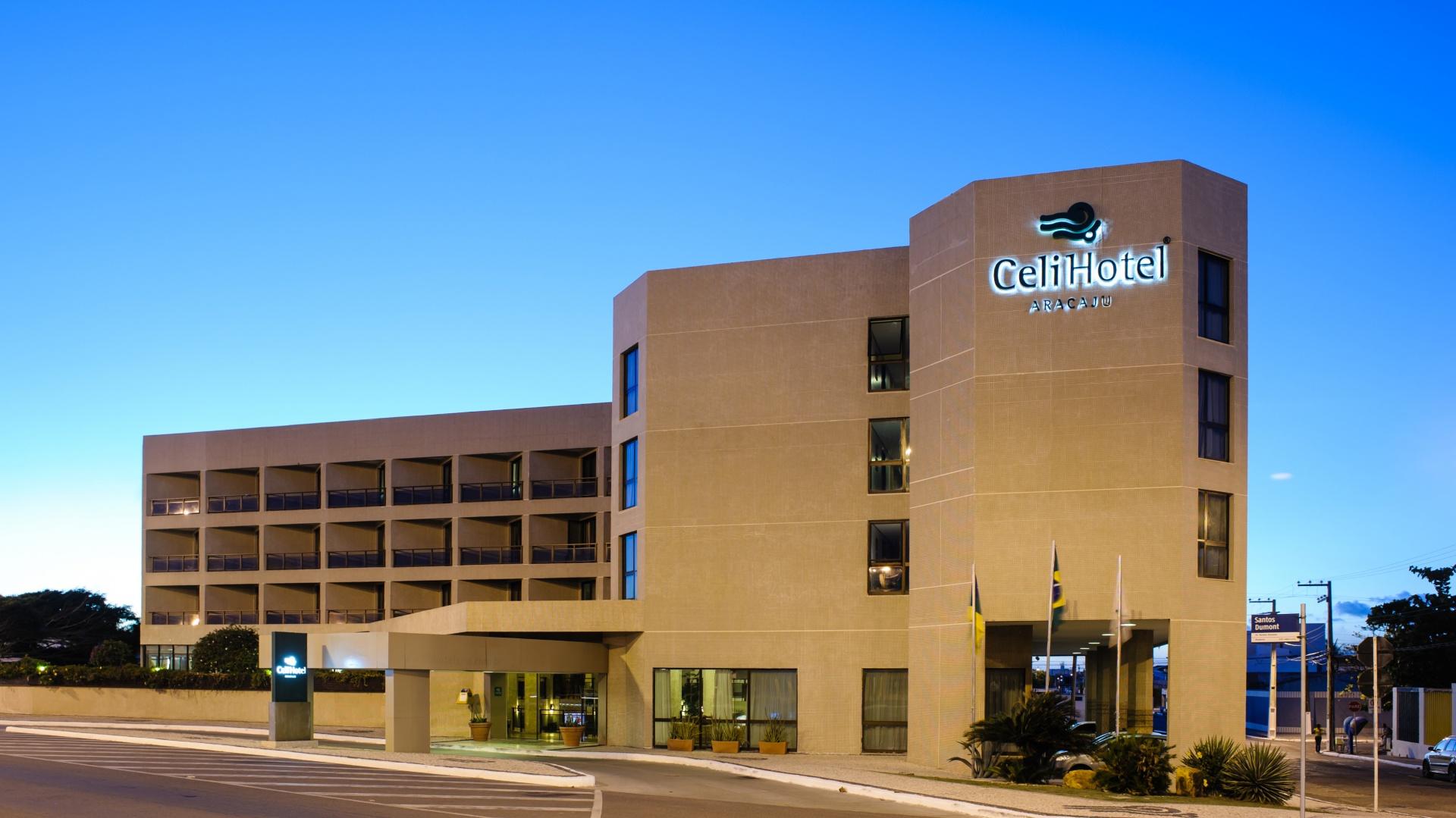 Fassade des Celi Hotel Aracaju